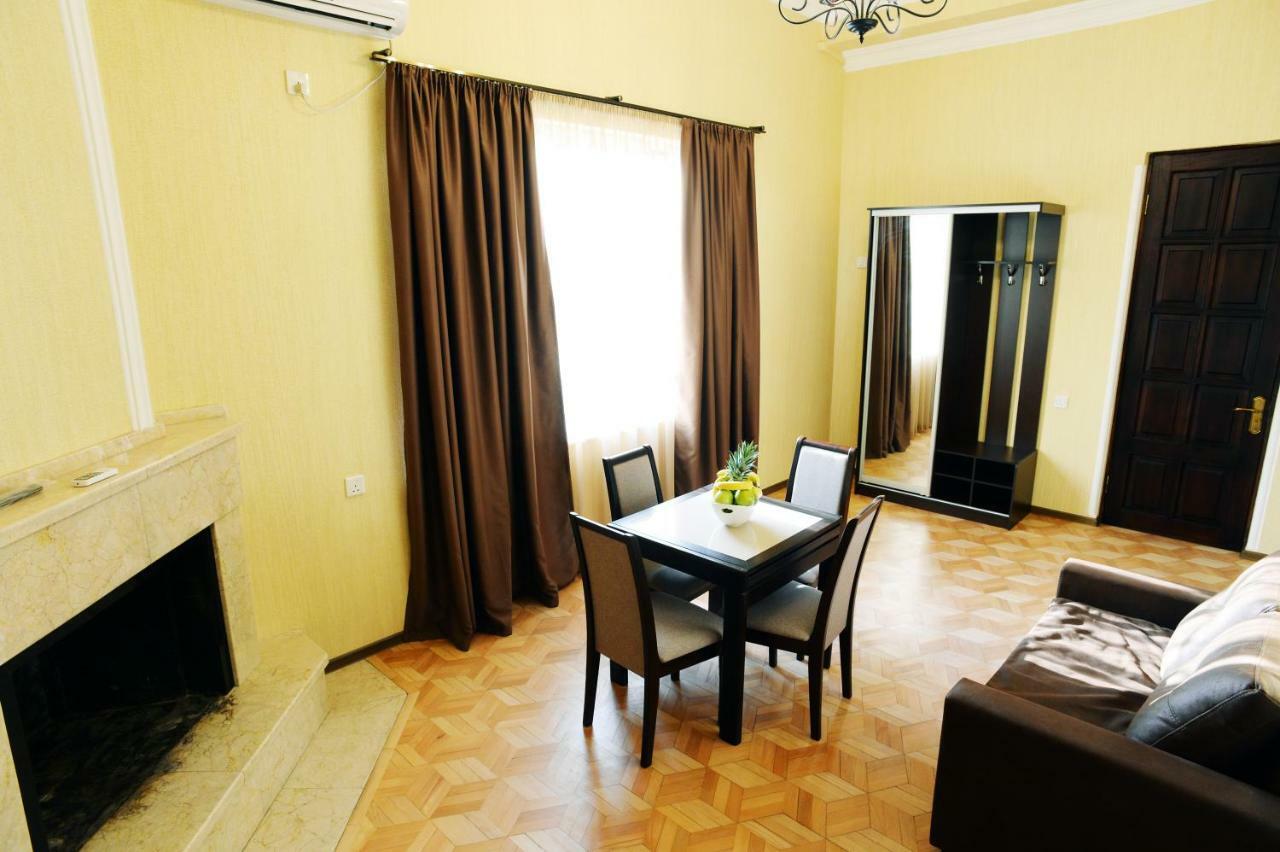 Bees Apartment Tbilisi Ngoại thất bức ảnh